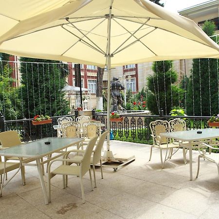 Deluxe Hotel Ganja Luaran gambar