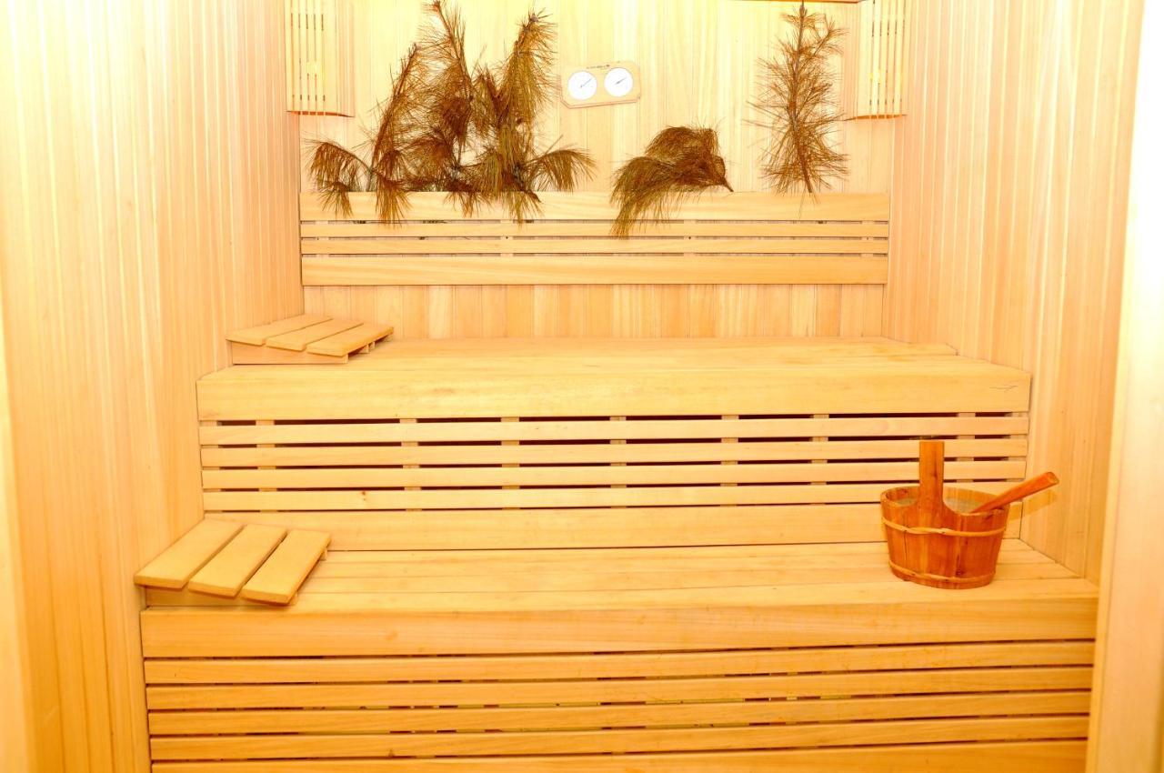 Deluxe Hotel Ganja Luaran gambar