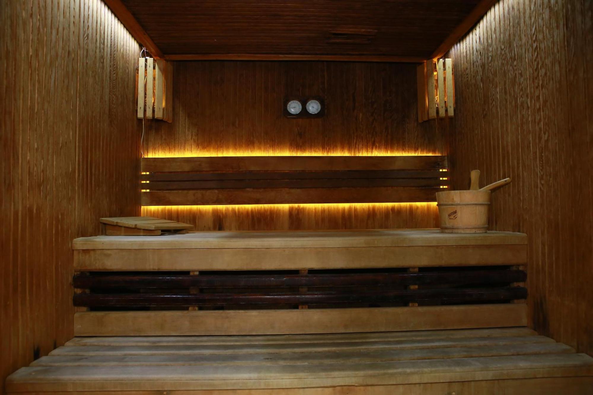 Deluxe Hotel Ganja Luaran gambar