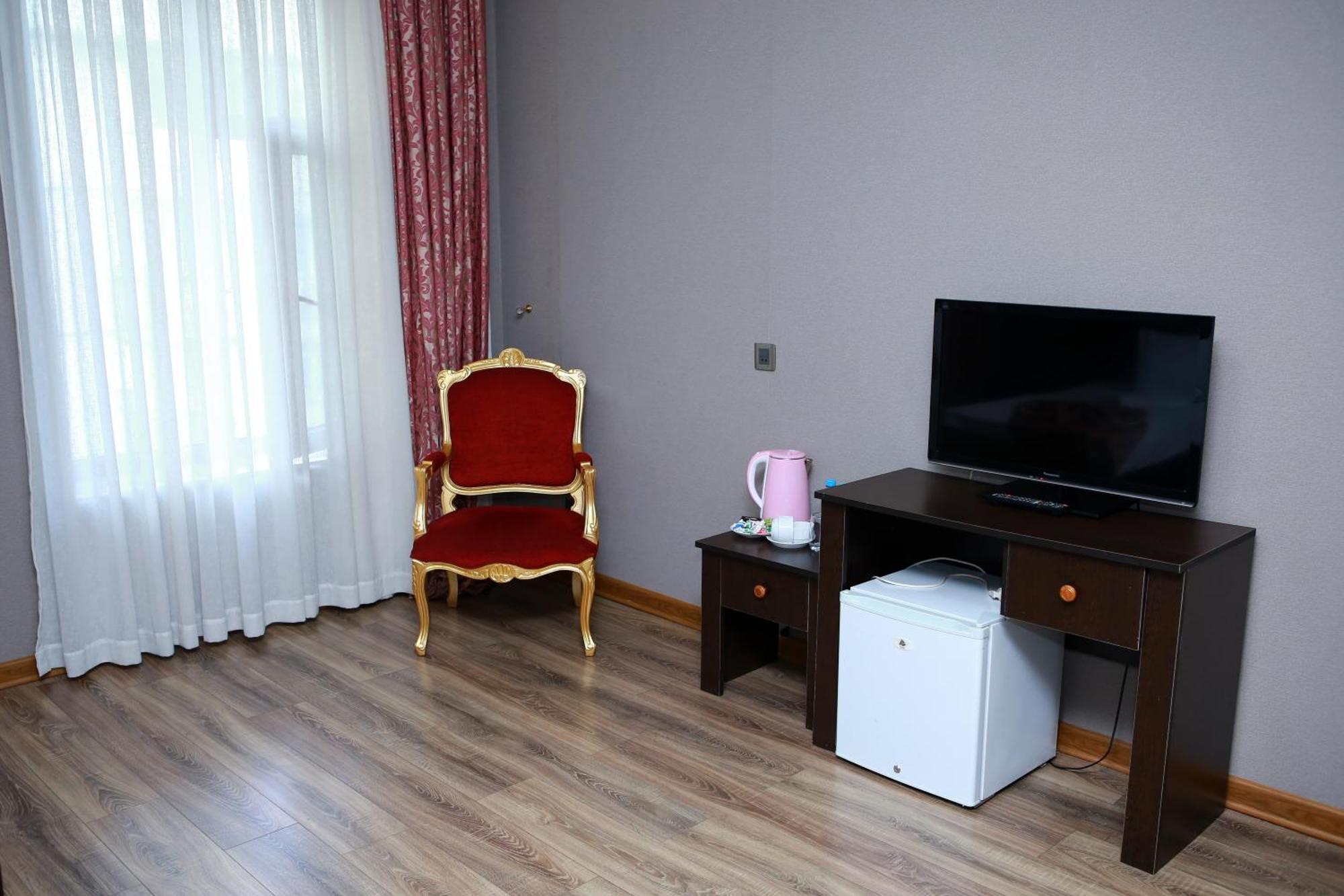 Deluxe Hotel Ganja Luaran gambar